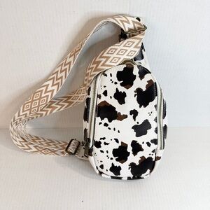 Stylish Cow Print Sling Women's Crossover Bag